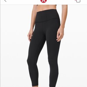 lululemon black wonder under tights